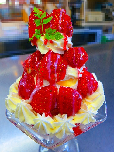 2014-04-25-いちごミルクパフェ